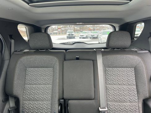 Used 2022 Chevrolet Equinox LT image 32