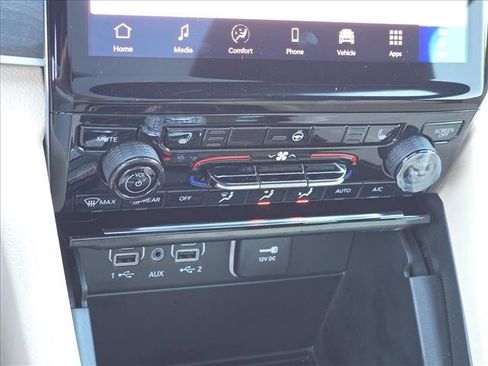 New 2025 Jeep Grand Cherokee L Limited w/ Trailer Tow Package image 16