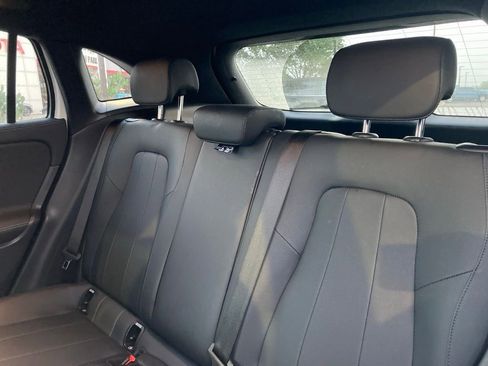 Used 2025 Mercedes-Benz GLA 250 image 9