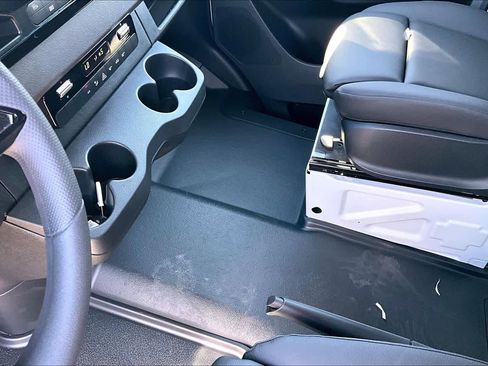 New 2026 Mercedes-Benz Sprinter 2500 image 7