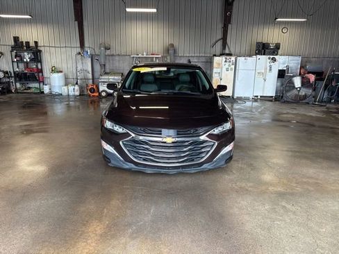 Used 2020 Chevrolet Malibu Premier FWD image 2