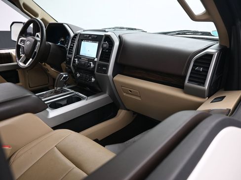 Used 2018 Ford F150 Lariat w/ Equipment Group 502A Luxury image 27