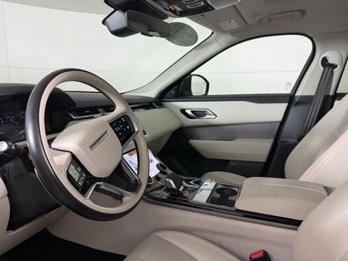 Used 2023 Land Rover Range Rover Velar R-Dynamic S image 32
