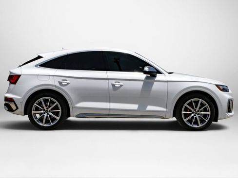 Used 2023 Audi SQ5 Prestige w/ Prestige Package AWD/4WD image 5