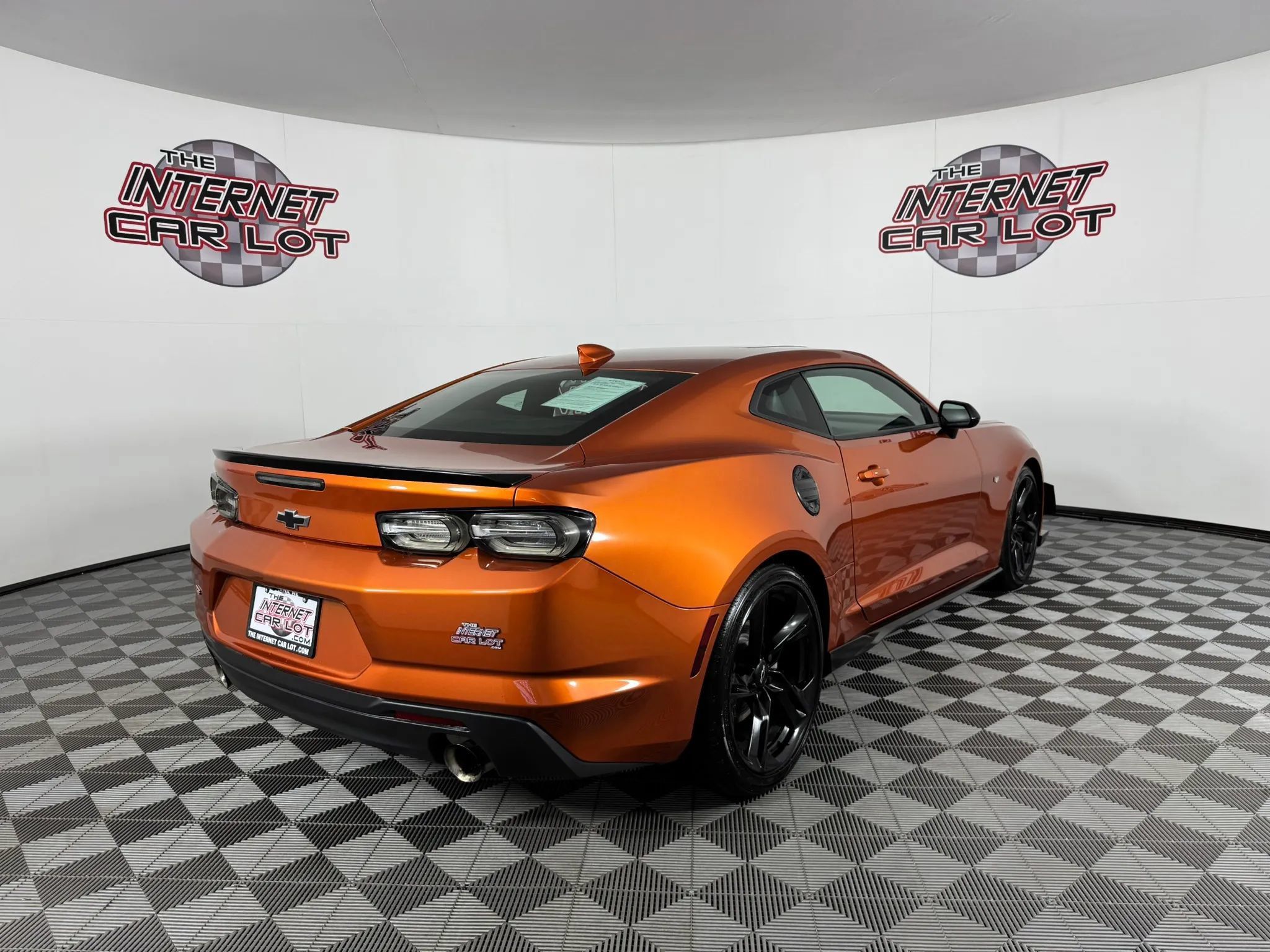 Used 2022 Chevrolet Camaro LT w/ RS Package RWD image 7