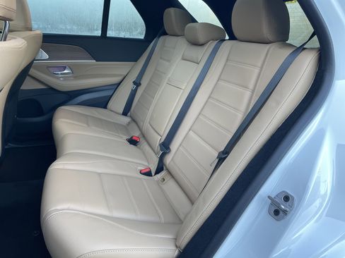 New 2026 Mercedes-Benz GLE 580 GLE 580 4MATIC SUV image 37