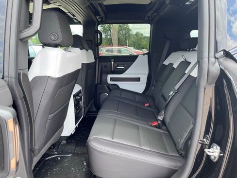 New 2025 GMC Hummer EV 3X image 50