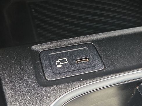 Used 2021 Mercedes-Benz A 220 image 38