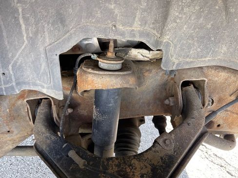 Used 2006 Chevrolet Silverado 2500 LT AWD/4WD image 14
