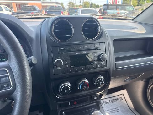 Used 2013 Jeep Compass Sport AWD/4WD image 20