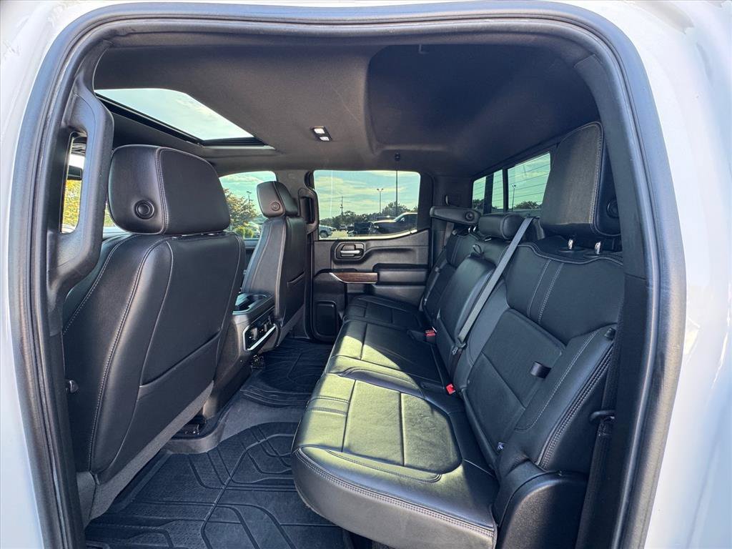 Used 2022 Chevrolet Silverado 1500 High Country w/ LPO, Dark Essentials Package AWD/4WD image 12