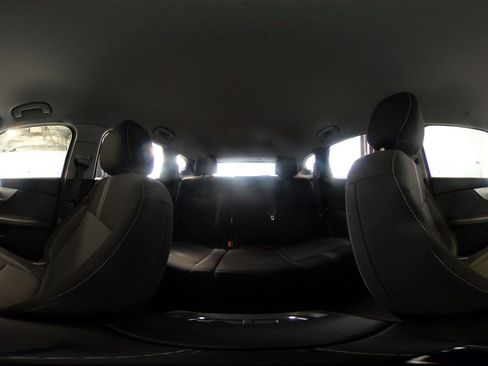 Used 2025 Chevrolet Blazer LT image 42