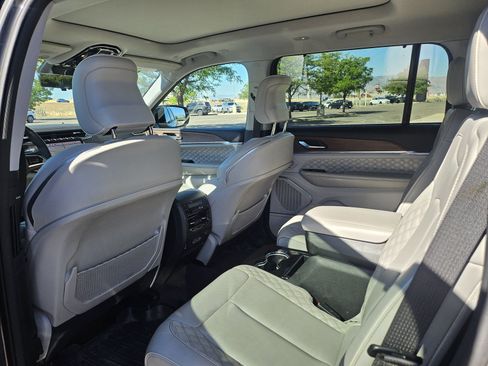Used 2023 Jeep Grand Cherokee L Summit w/ Advanced Protech Group IV AWD/4WD image 16