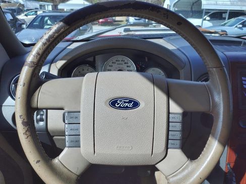 Used 2006 Ford F150 Lariat image 19