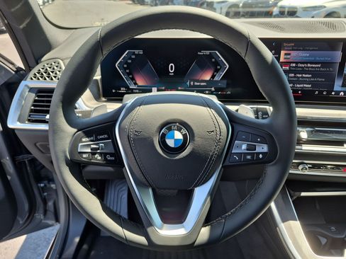 New 2026 BMW X5 xDrive40i w/ Climate Comfort Package AWD/4WD image 18