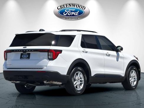 New 2026 Ford Explorer Active RWD image 4