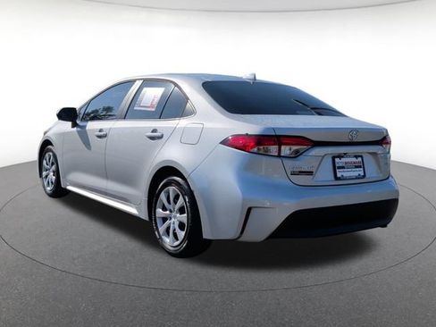 Used 2023 Toyota Corolla LE FWD image 4