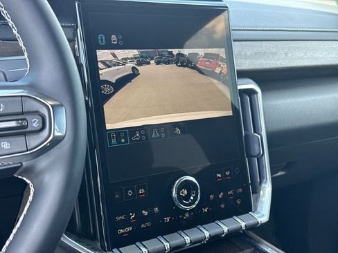 Used 2026 GMC Acadia Denali Ultimate AWD/4WD image 17