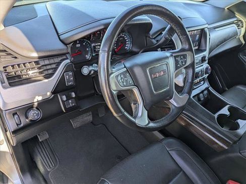 Used 2020 GMC Yukon SLT w/ HD Trailering Package image 9