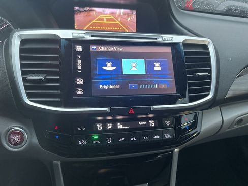 Used 2017 Honda Accord EX-L image 4