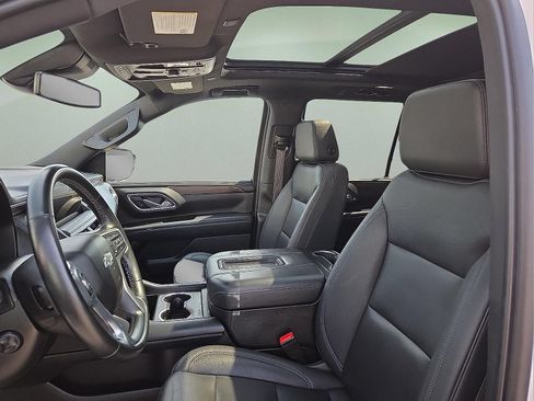 Used 2023 Chevrolet Tahoe Z71 w/ Luxury Package AWD/4WD image 9