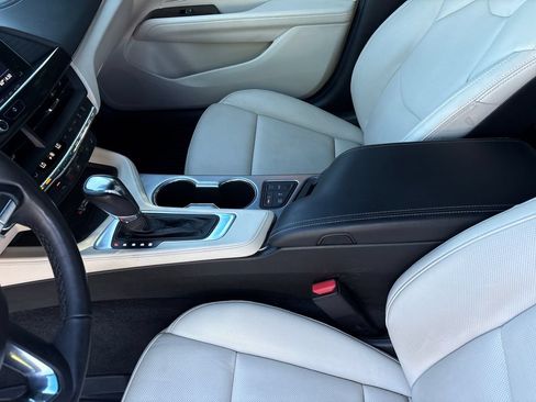 Certified 2023 Cadillac CT4 Premium Luxury AWD/4WD image 33