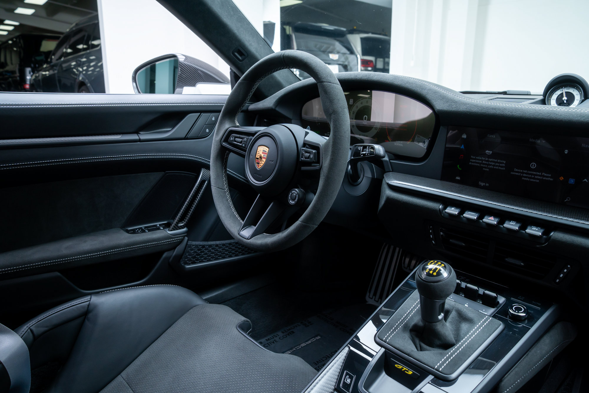 Used 2026 Porsche 911 GT3 RWD image 21
