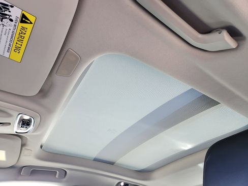 Used 2020 Volvo S60 T6 Momentum image 18