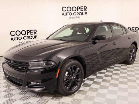 Used 2023 Dodge Charger SXT w/ Blacktop Package AWD/4WD image 9