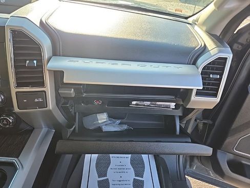 Used 2021 Ford F250 Lariat image 46