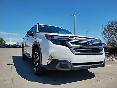 New 2026 Subaru Forester Touring AWD/4WD image 4