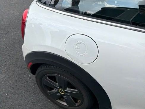 Used 2024 MINI Cooper SE FWD image 5