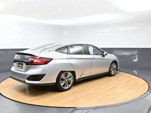 Used 2018 Honda Clarity Plug-In Hybrid image 7
