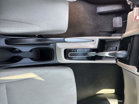 Used 2013 Honda Civic LX image 30