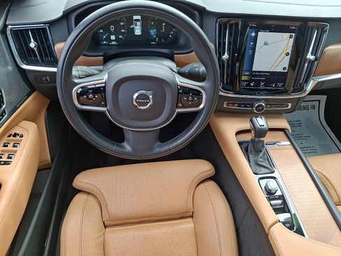 Used 2018 Volvo S90 T6 Inscription image 11