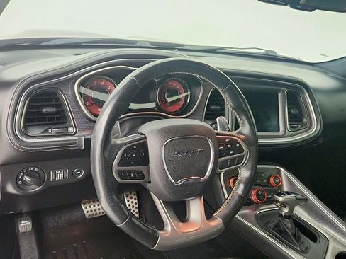 Used 2020 Dodge Challenger SRT Hellcat w/ Plus Package image 16