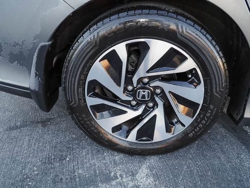 Used 2018 Honda Civic LX image 32