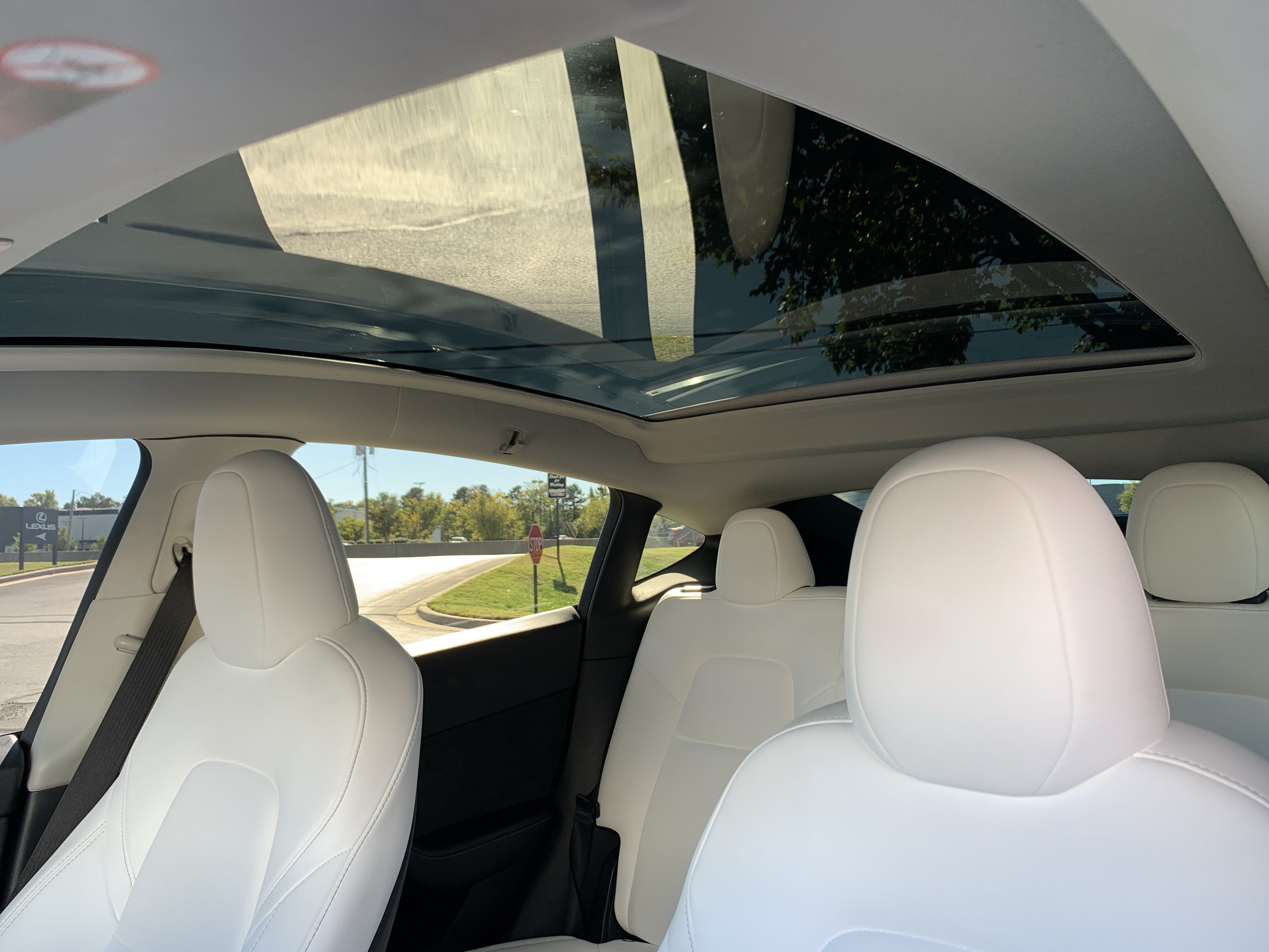 Used 2024 Tesla Model Y Long Range AWD/4WD image 28