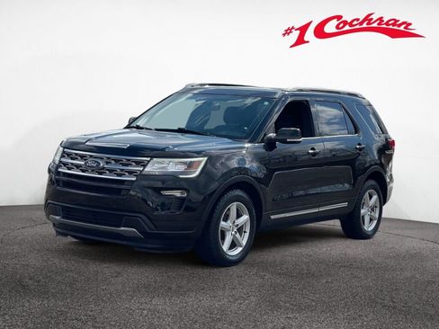 Used 2018 Ford Explorer XLT w/ Equipment Group 202A image 28