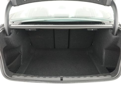 Used 2025 BMW 330i xDrive Sedan w/ Premium Package AWD/4WD image 37