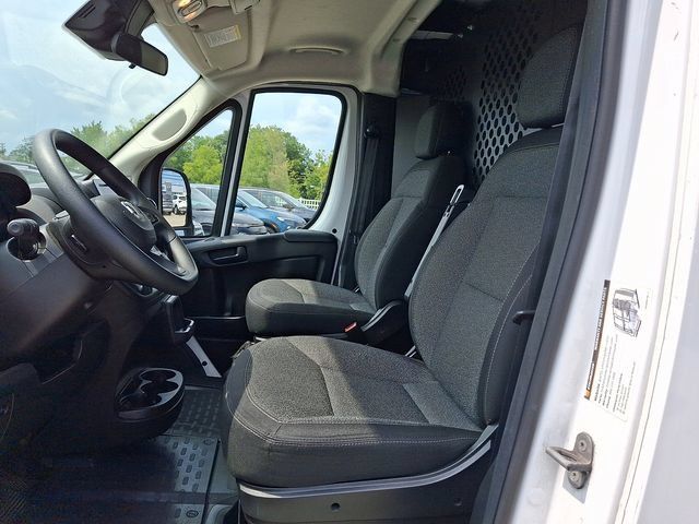 Used 2025 RAM ProMaster 2500 w/ U-Haul Equipment Group FWD image 18