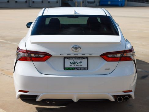 Used 2023 Toyota Camry SE w/ Convenience Package image 14