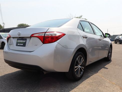 Used 2016 Toyota Corolla LE FWD image 13