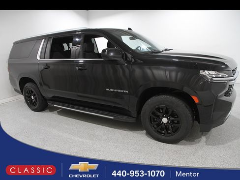 Certified 2022 Chevrolet Suburban LS AWD/4WD image 1