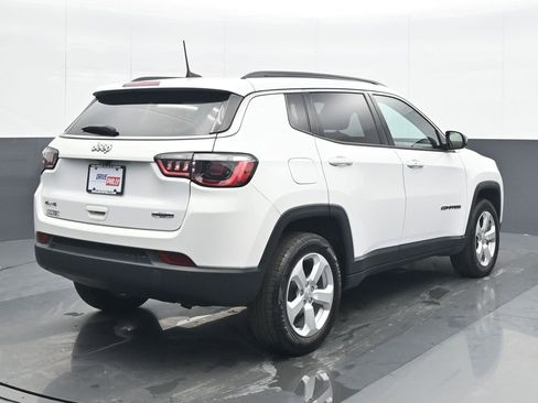 Used 2022 Jeep Compass Latitude image 6