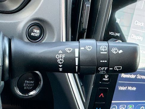 Certified 2025 Subaru Crosstrek 2.0i Premium image 16