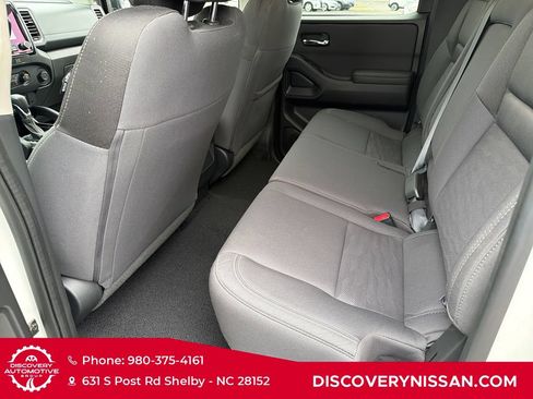 Certified 2024 Nissan Frontier SV AWD/4WD image 29