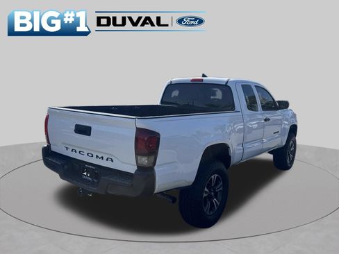 Used 2018 Toyota Tacoma SR RWD image 2