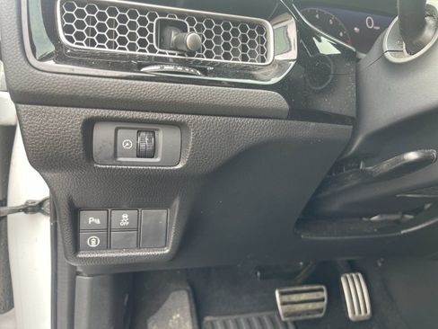 Used 2022 Honda Civic Sport Touring image 29