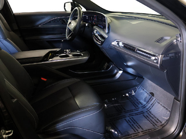 Used 2024 Cadillac Lyriq Luxury AWD/4WD image 36